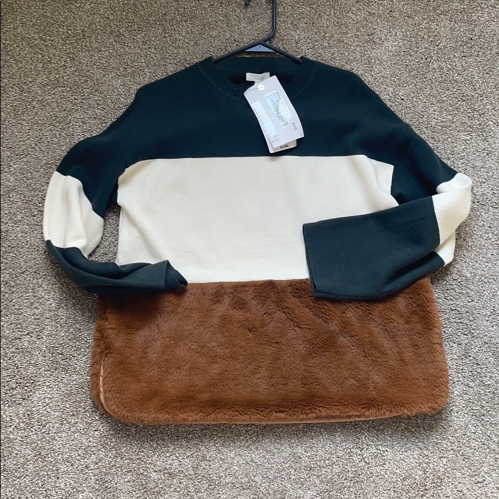 B+ab NWT sweater with fur